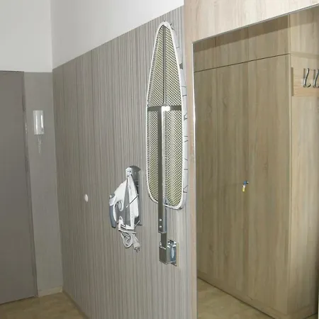 Apartament *